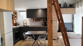 Havre de paix nature avec jardin et jacuzzi au cœur de la Provence pour 2 adultes 1 enfant classé 4 étoiles